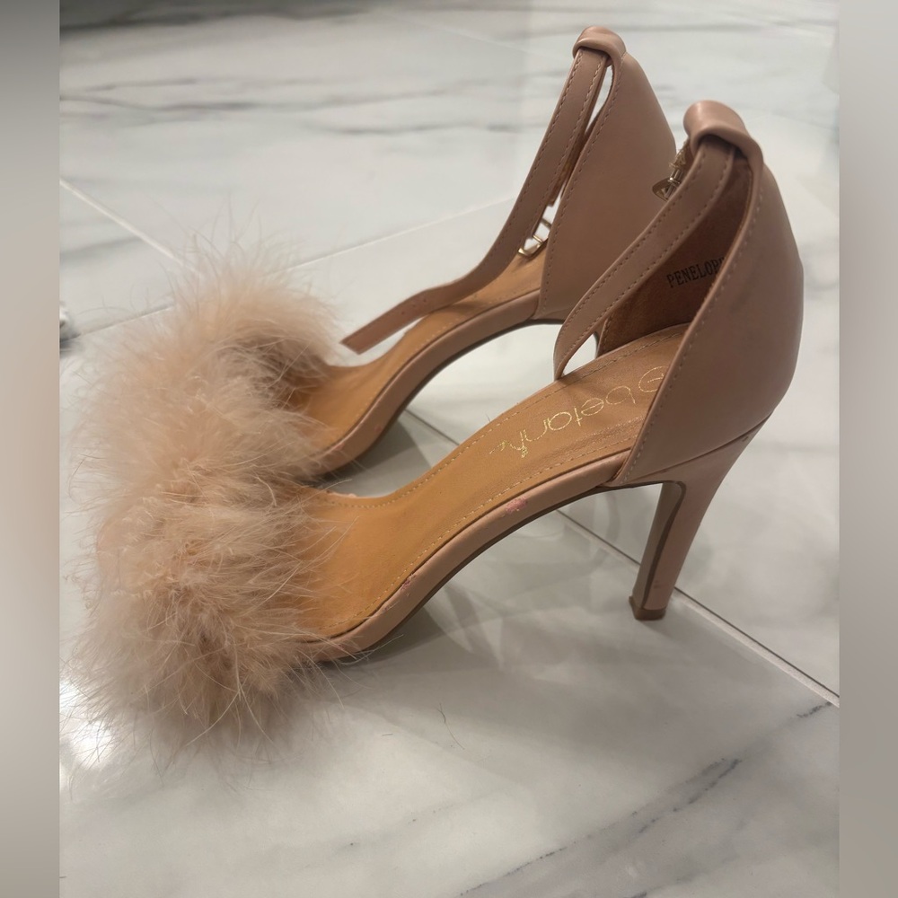 Feather heels - Picture 2 of 7
